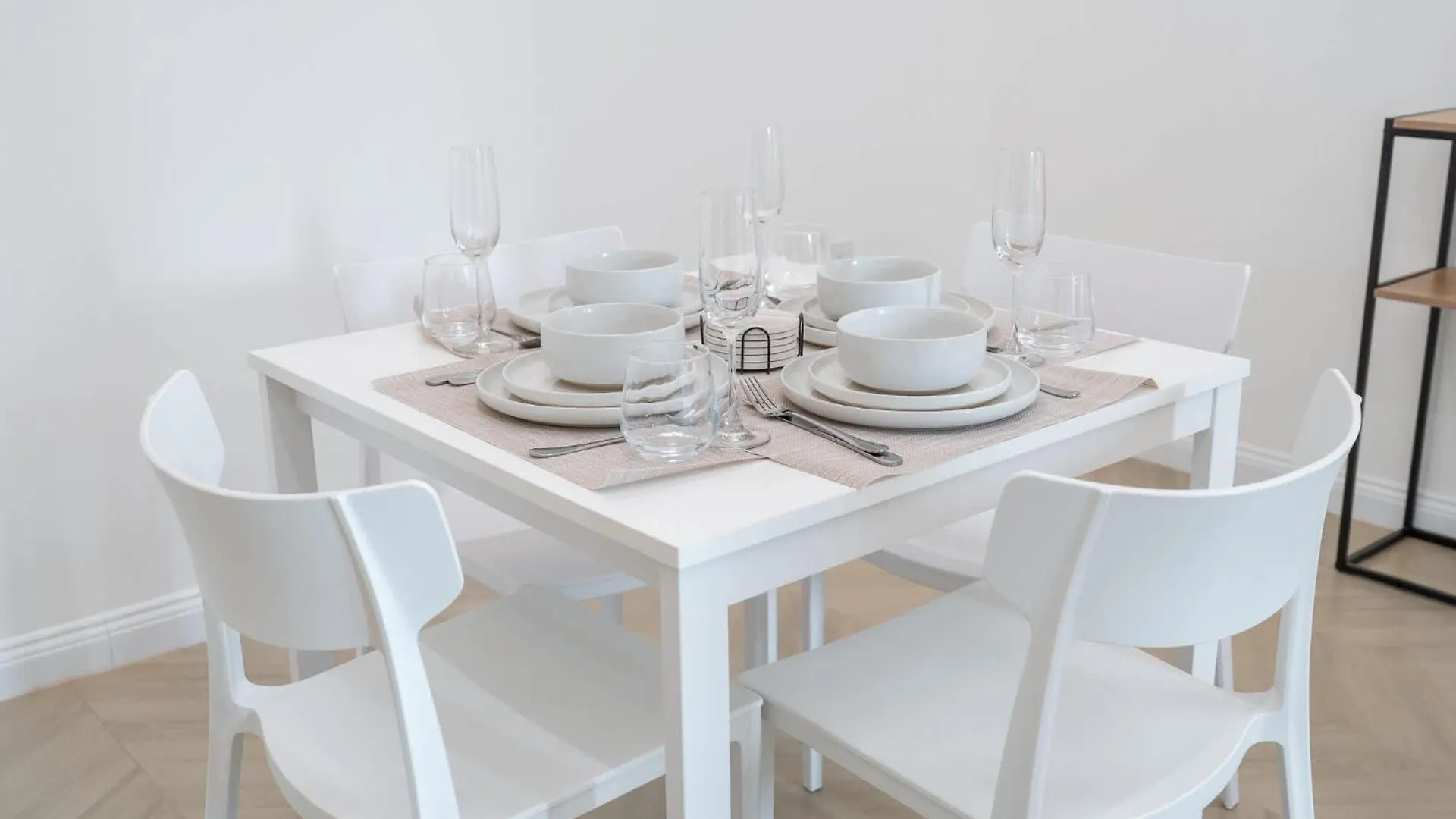 A Fabulous 1 Bedroom Apartment In Marina Pinnacle Dubai 0*,